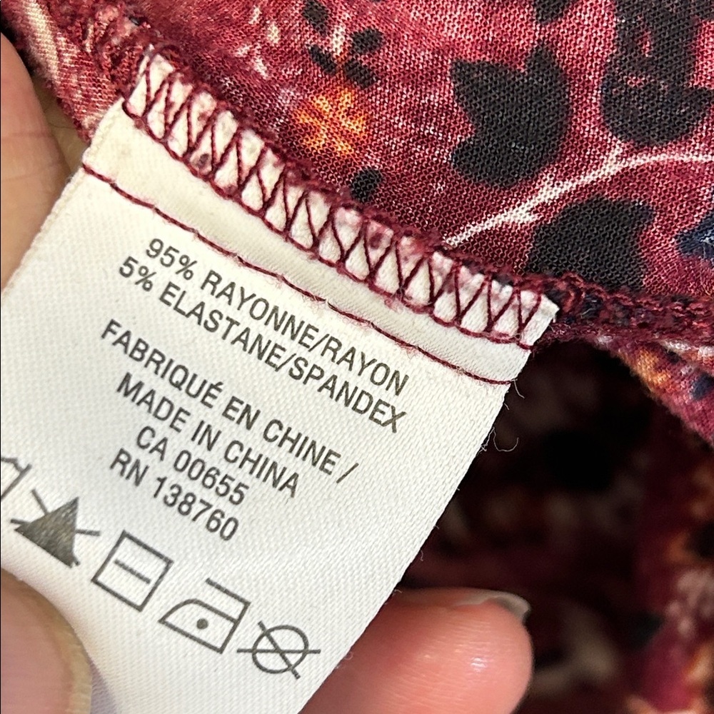 Reitmans Burgundy and Black Patterned Blouse - Picture 4 of 5